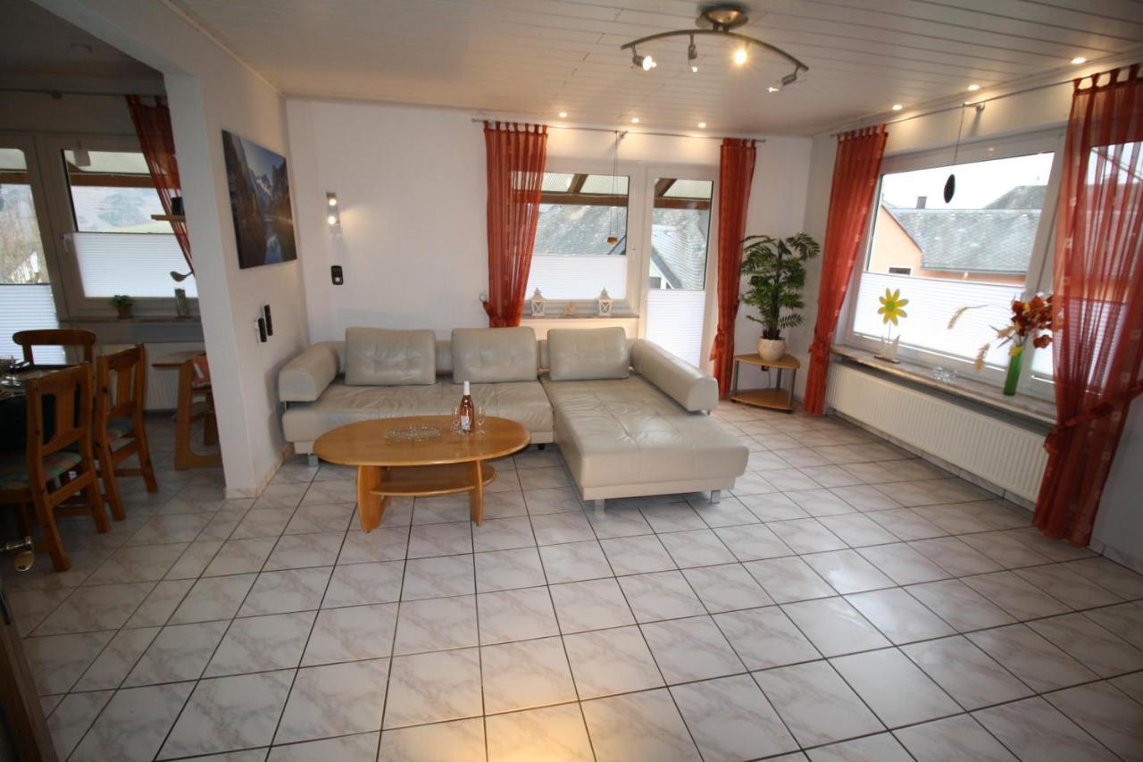 Komfort Ferienwohnung Fewo74-2 Bremm Bagian luar foto