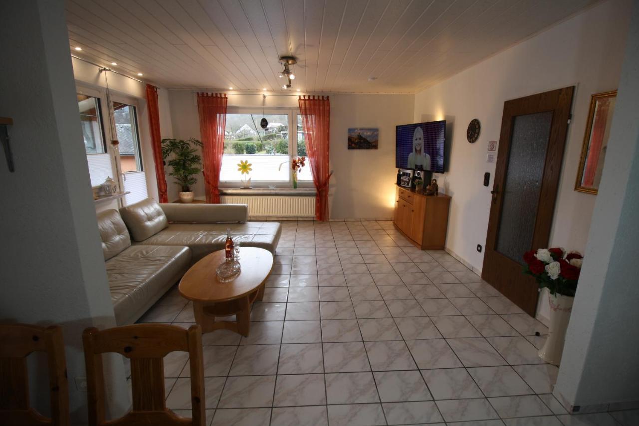 Komfort Ferienwohnung Fewo74-2 Bremm Bagian luar foto